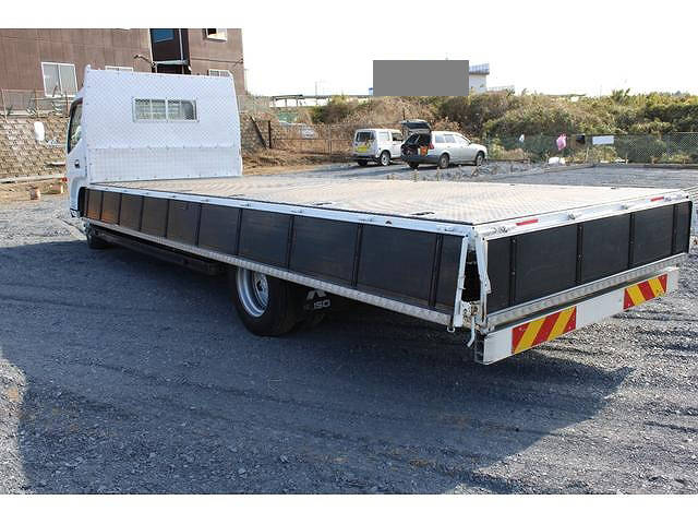 三菱ふそうキャンター平ボディ小型（2t・3t）[写真16]