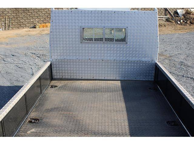 三菱ふそうキャンター平ボディ小型（2t・3t）[写真17]