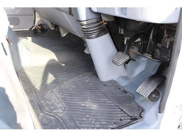 三菱ふそうキャンター平ボディ小型（2t・3t）[写真27]