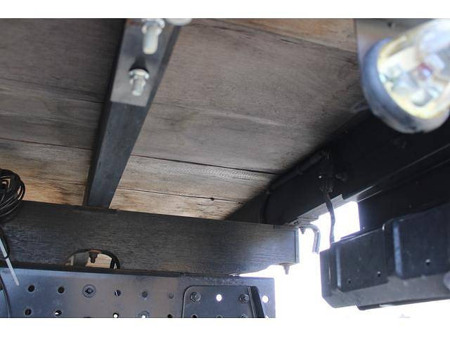 三菱ふそうキャンター平ボディ小型（2t・3t）[写真36]