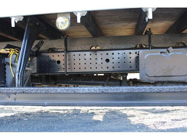 三菱ふそうキャンター平ボディ小型（2t・3t）[写真38]