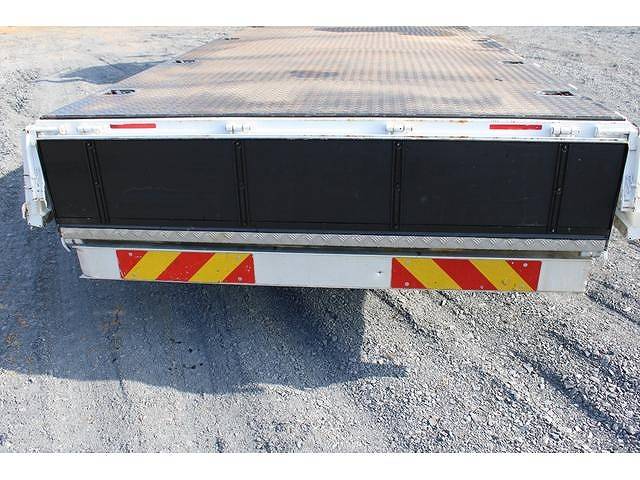 三菱ふそうキャンター平ボディ小型（2t・3t）[写真06]
