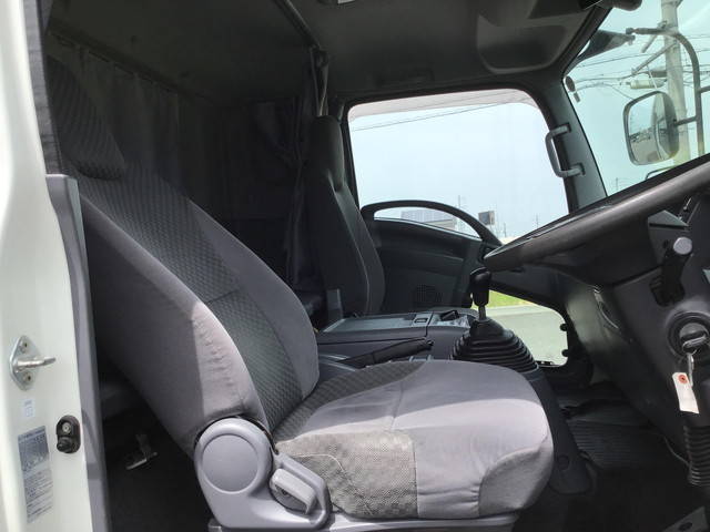 いすゞフォワードアルミウイング中型（4t）[写真18]