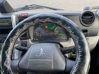 三菱ふそうキャンター平ボディ小型（2t・3t）[写真15]