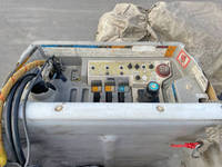 いすゞエルフ高所作業車小型（2t・3t）[写真10]