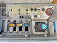 いすゞエルフ高所作業車小型（2t・3t）[写真11]