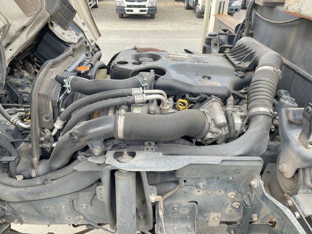 いすゞエルフ高所作業車小型（2t・3t）[写真28]