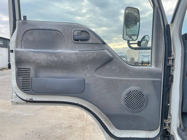 いすゞエルフ高所作業車小型（2t・3t）[写真30]