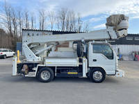 いすゞエルフ高所作業車小型（2t・3t）[写真06]