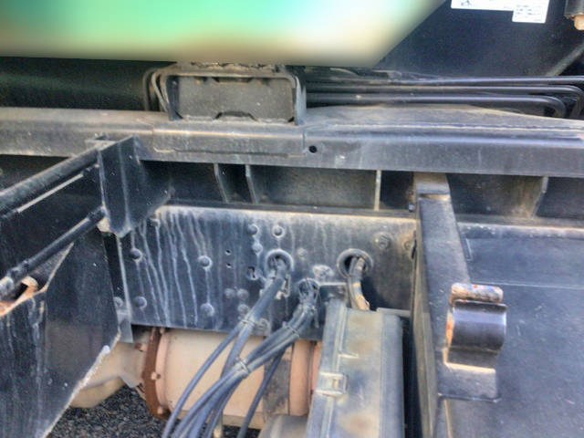 三菱ふそうスーパーグレートコンテナ専用車大型（10t）[写真15]