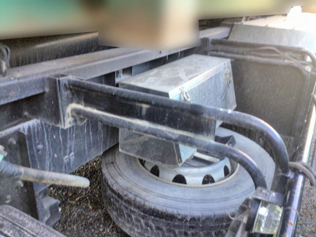 三菱ふそうスーパーグレートコンテナ専用車大型（10t）[写真18]