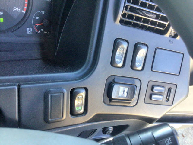 三菱ふそうスーパーグレートコンテナ専用車大型（10t）[写真29]