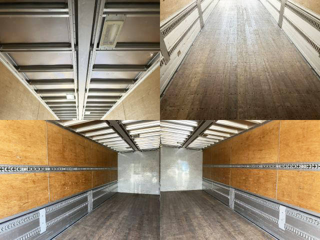 いすゞギガアルミウイング大型（10t）[写真13]