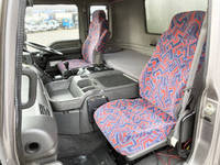 いすゞギガアルミウイング大型（10t）[写真31]