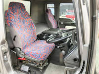 いすゞギガアルミウイング大型（10t）[写真32]