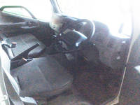 トヨタトヨエース平ボディ小型（2t・3t）[写真21]