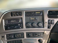 UDトラックスクオンアルミウイング大型（10t）[写真26]