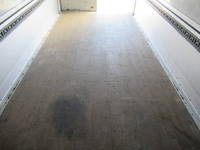 三菱ふそうスーパーグレートパネルウイング大型（10t）[写真11]