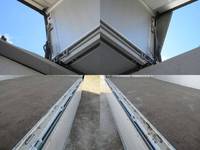 三菱ふそうスーパーグレートパネルウイング大型（10t）[写真12]