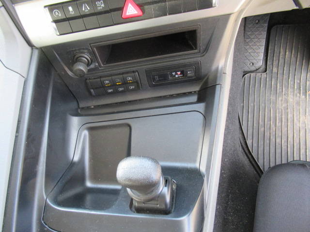 三菱ふそうスーパーグレートパネルウイング大型（10t）[写真29]