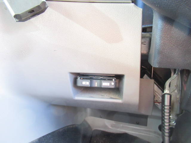 三菱ふそうスーパーグレートパネルウイング大型（10t）[写真37]