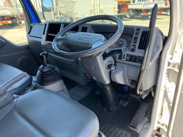 いすゞエルフダンプ小型（2t・3t）[写真32]