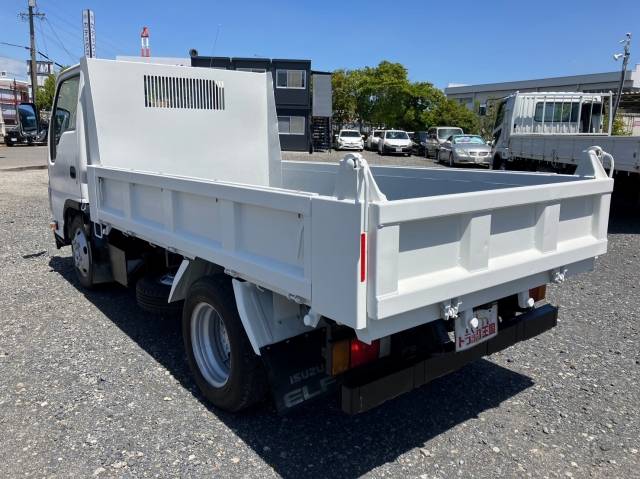 いすゞエルフダンプ小型（2t・3t）[写真04]