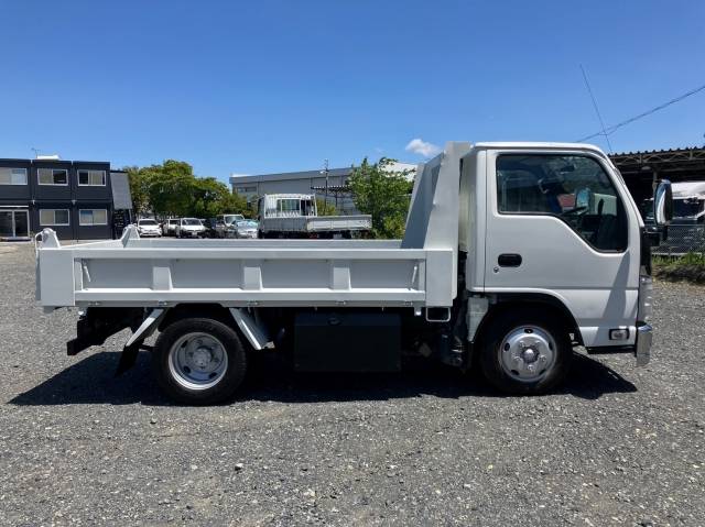 いすゞエルフダンプ小型（2t・3t）[写真06]