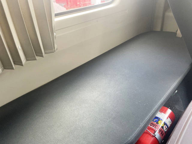 日野レンジャーセルフクレーン4段中型（4t）[写真34]