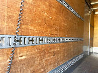 いすゞエルフアルミバン小型（2t・3t）[写真11]