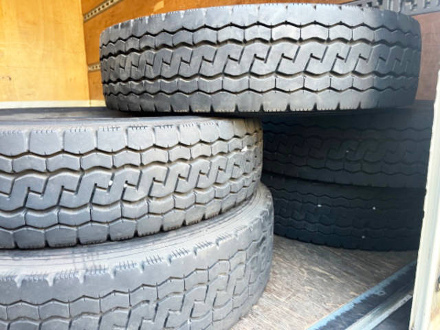 いすゞエルフアルミバン小型（2t・3t）[写真13]