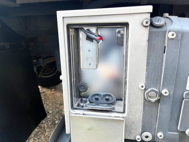 いすゞエルフアルミバン小型（2t・3t）[写真17]