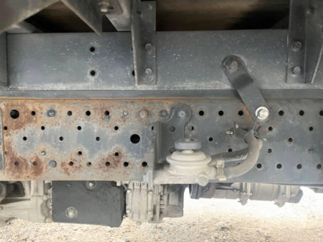 いすゞエルフアルミバン小型（2t・3t）[写真18]