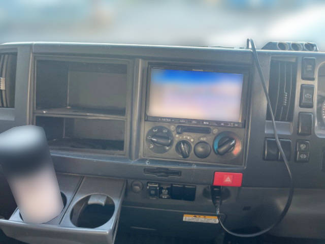 いすゞエルフアルミバン小型（2t・3t）[写真29]