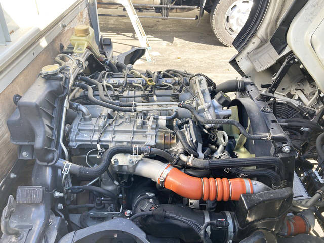 三菱ふそうキャンター平ボディ小型（2t・3t）[写真23]