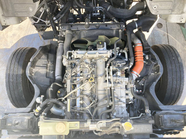 三菱ふそうキャンター平ボディ小型（2t・3t）[写真24]