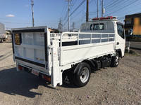 三菱ふそうキャンター平ボディ小型（2t・3t）[写真02]