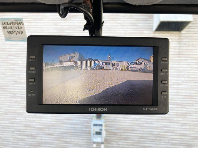 三菱ふそうキャンター平ボディ小型（2t・3t）[写真37]