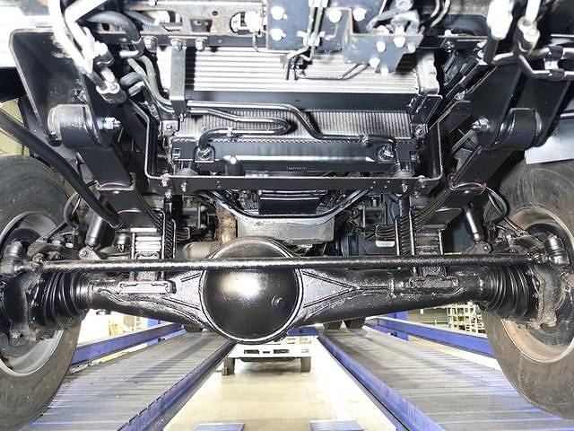 日産アトラス幌ウイング小型（2t・3t）[写真16]