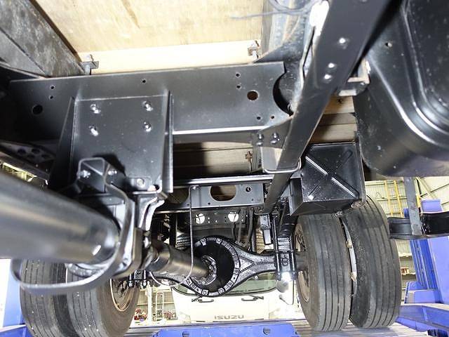 日産アトラス幌ウイング小型（2t・3t）[写真22]