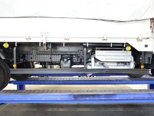 日産アトラス幌ウイング小型（2t・3t）[写真26]