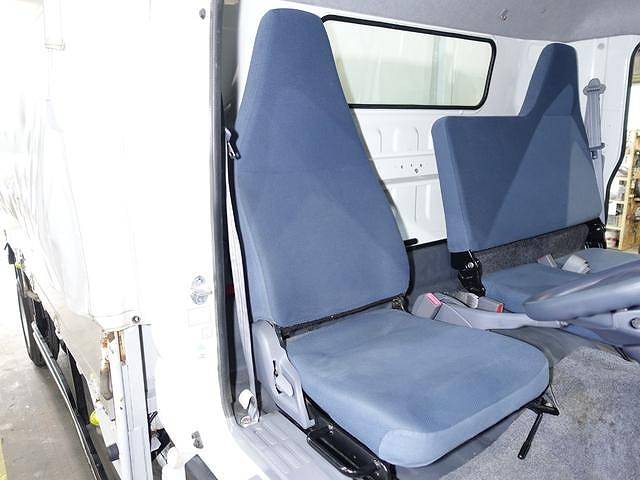 日産アトラス幌ウイング小型（2t・3t）[写真29]