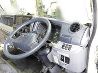 日産アトラス幌ウイング小型（2t・3t）[写真33]