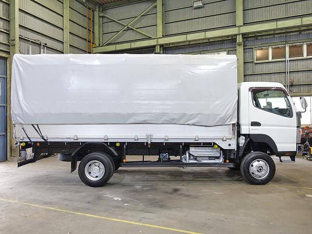 日産アトラス幌ウイング小型（2t・3t）[写真06]