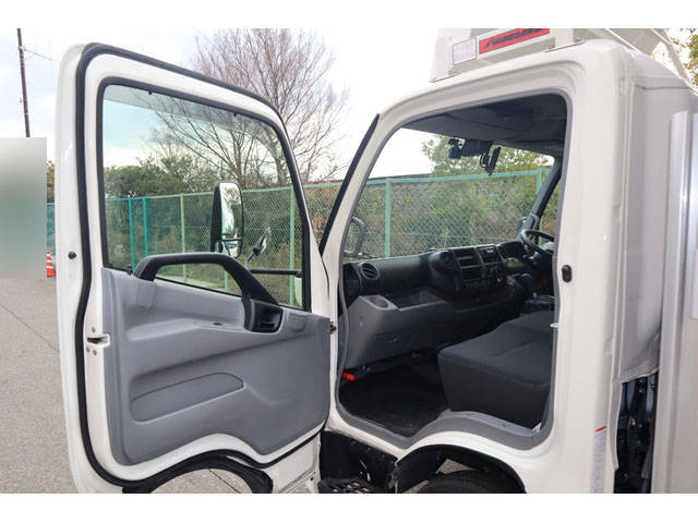 日野デュトロアルミウイング小型（2t・3t）[写真08]