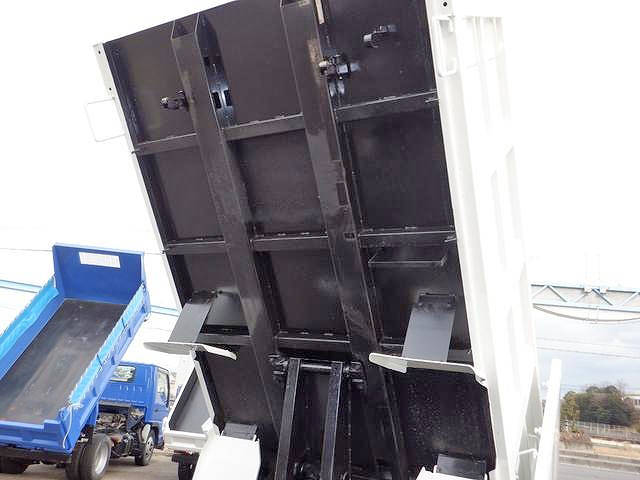 いすゞエルフ深ダンプ（土砂禁ダンプ）小型（2t・3t）[写真10]