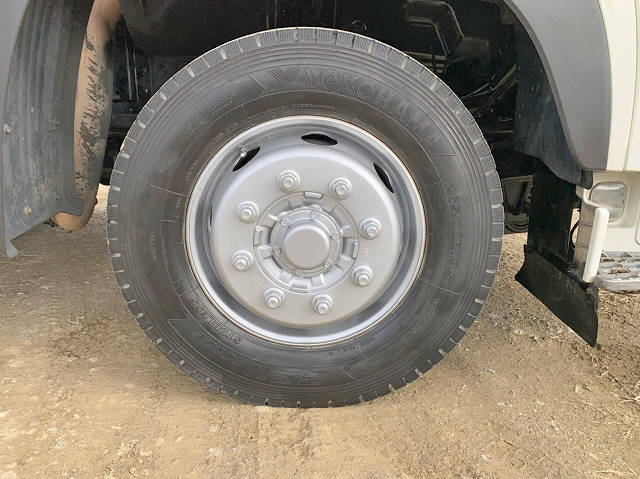 日野プロフィアセルフローダー大型（10t）[写真12]