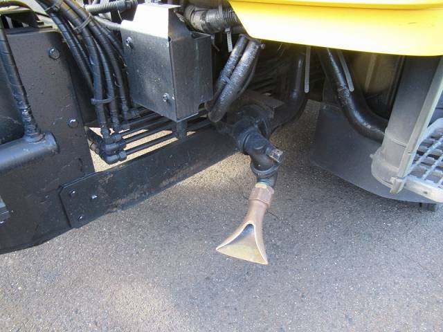 UDトラックスその他の車種散水車大型（10t）[写真19]