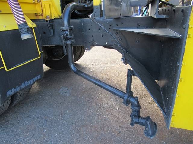 UDトラックスその他の車種散水車大型（10t）[写真20]