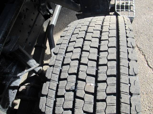 UDトラックスその他の車種散水車大型（10t）[写真25]